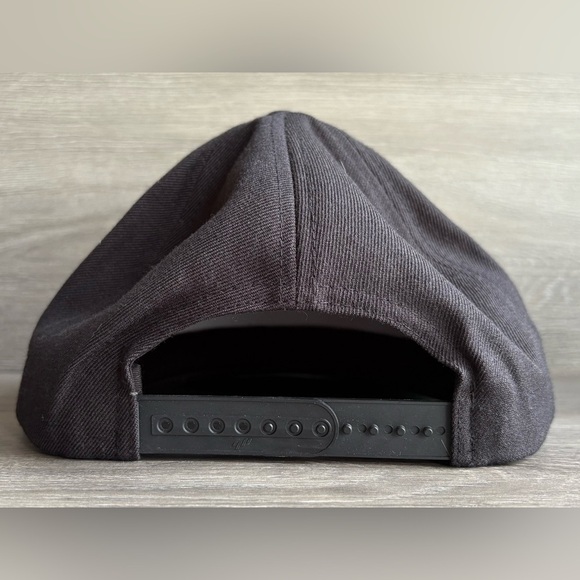 Miami Dolphins Custom Embroidered Snapback hat NWT Black/White - Picture 2 of 3